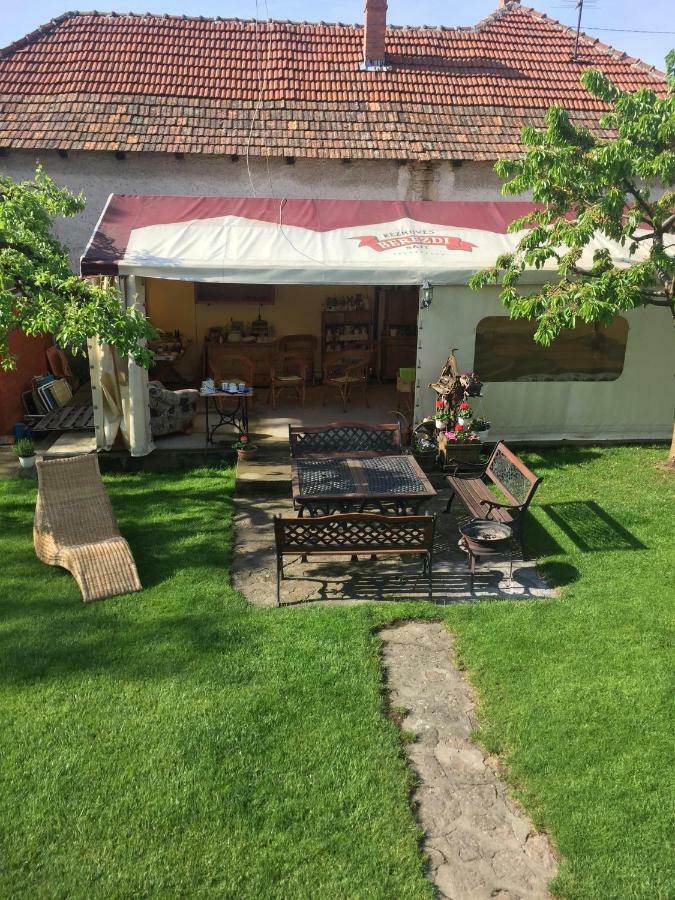 Nyerges Lovasudvar Cserepfalu Exterior foto